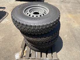 Pallet of 4x Rims and Tyres - picture2' - Click to enlarge