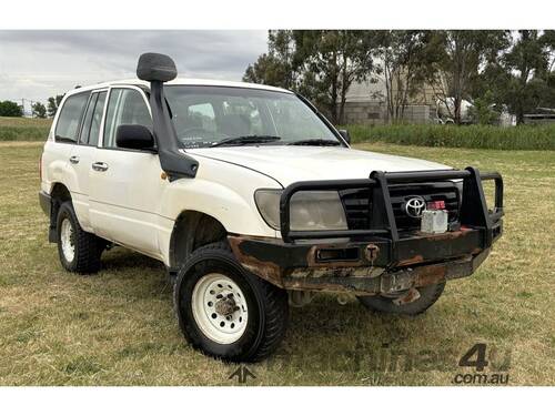 2006 TOYOTA LANDCRUISER 100 SERIES WAGON 