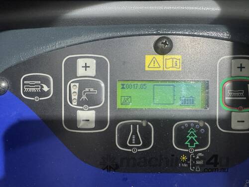 caption Nilfisk SC800 Scrubber / Dryer