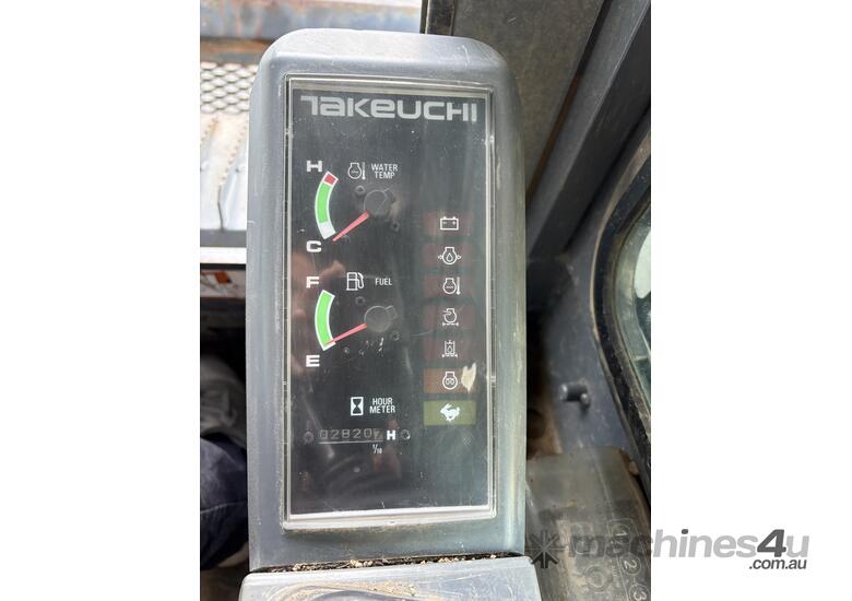 Takeuchi TL230 Compact Track Loader