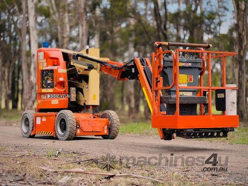 JLG E300AJP  Boom Lift Access & Height Safety