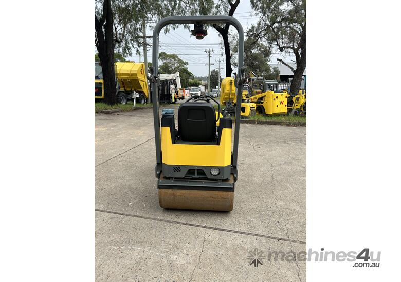 Used Wacker Neuson RD12 Roller