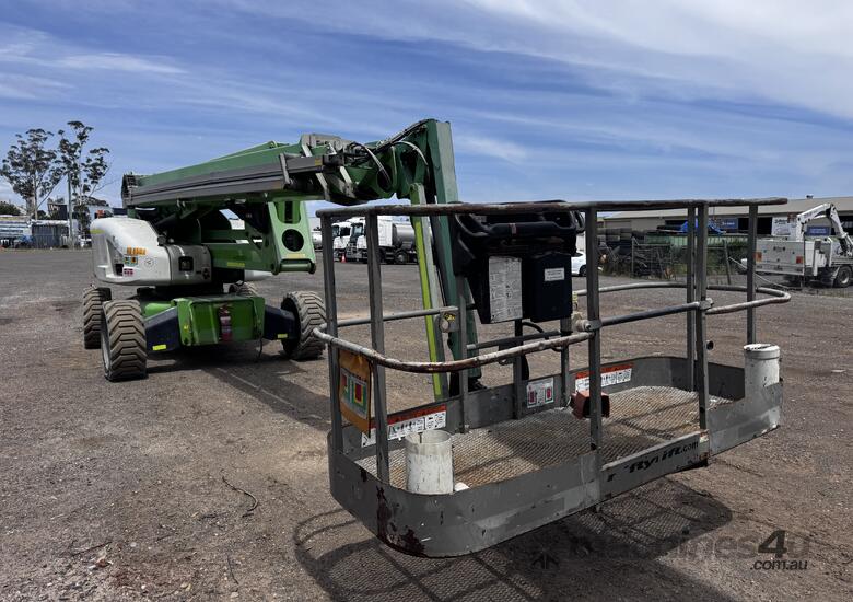 2015 Nifty HR28 Articulating Boom Lift