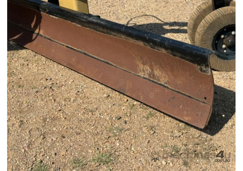 caption LAND PRIDE REAR GRADER BLADE