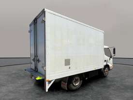 2009 Hino 300 414  4x2 Pantech - picture0' - Click to enlarge