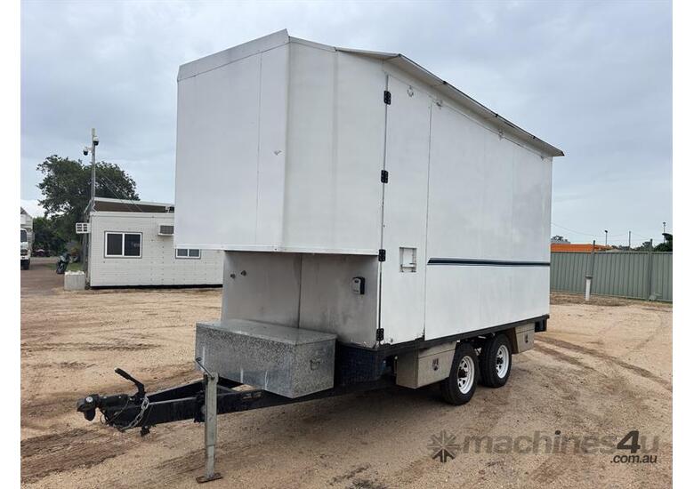 caption 2021 TOWNSVILLE EQUIPMENT FLAT TOP TRAILER