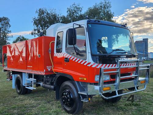 caption Isuzu FSS500 4X4 Single Cab Traytop Firetruck. Ex NSW Rural Fire Service