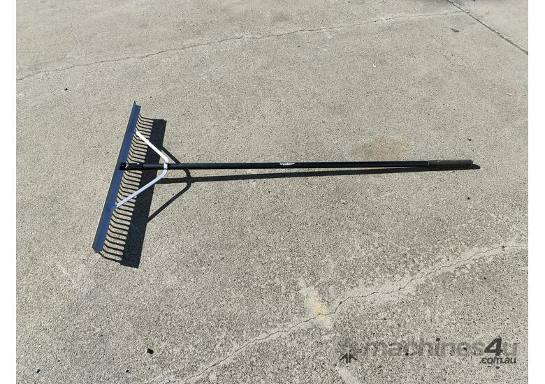 caption 1 X Steel Rake