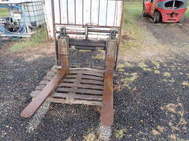 Cascade class 3 fork carriage - picture0' - Click to enlarge