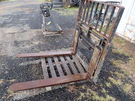 Cascade class 3 fork carriage - picture0' - Click to enlarge