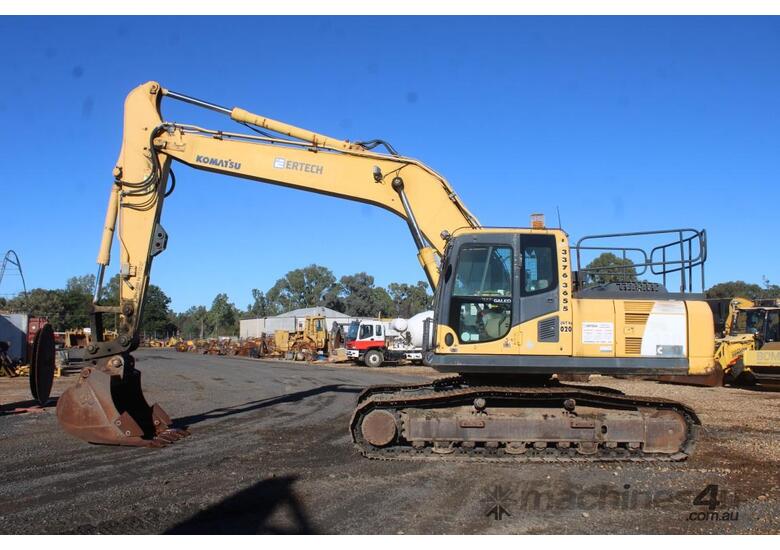caption 2006 Komatsu Pc220lc-8