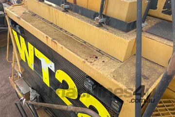 2005 Caterpillar 785C Water Cart