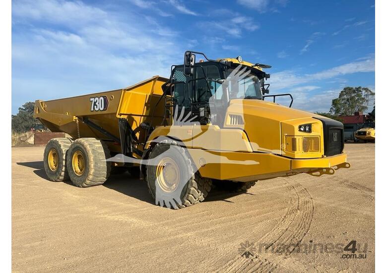 caption 2018 CATERPILLAR 730