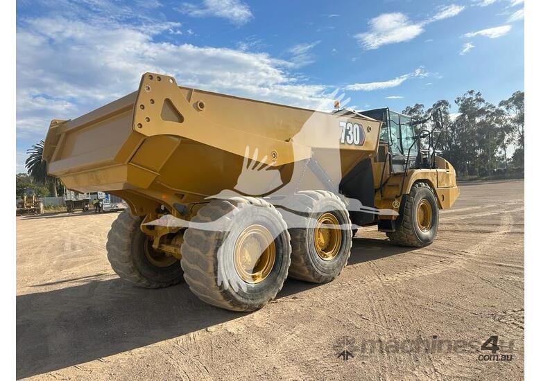 caption 2018 CATERPILLAR 730