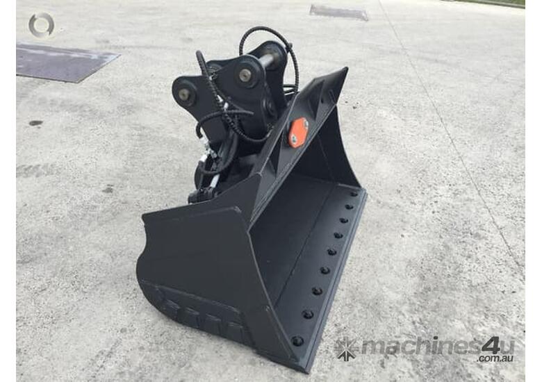 caption BETTA BILT BUCKETS 8 TONNE TILT BUCKET 1400MM