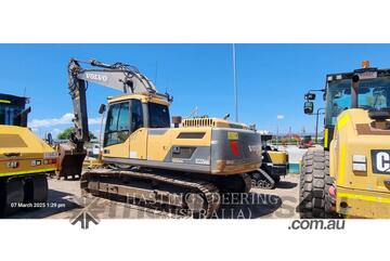 VOLVO EC220DL Track Excavators