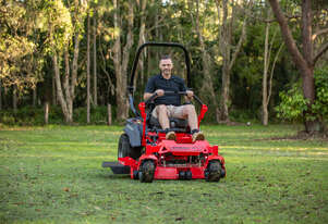 Gravely   Pro-Turn EV 48''