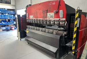 Amada   RG-80 Press Brake