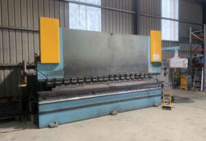 Used Durma CNC Pressbrake 4300 x 160