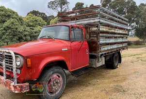 (9839) IH-1610A Tip Truck (Strathbogie, VIC)