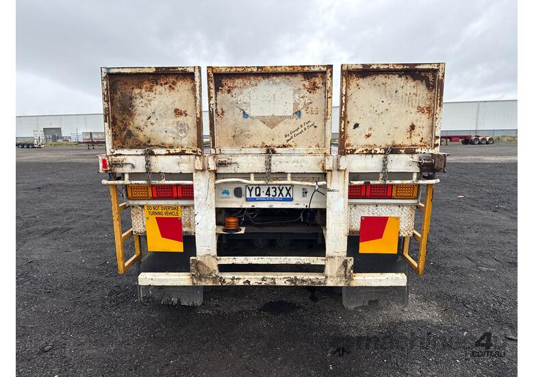 caption Haulmark Tri Axle Extendable Flat Bed Semi Trailer