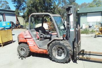 2.5 ton forklift , manitou buggy , 4wd , 2017 , 3 stage side shift ,