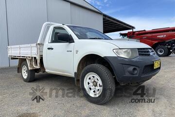 Mitsubishi   MN Triton GL 2WD