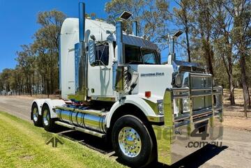 2012 Western Star 4800FX, Cummins ISX 550hp, only 654k kms, 106T rated, 18sp