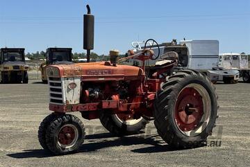 FARMALL A514 TRACTOR