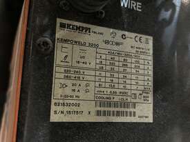 Kemppi Welder & Wire Feeder - picture2' - Click to enlarge