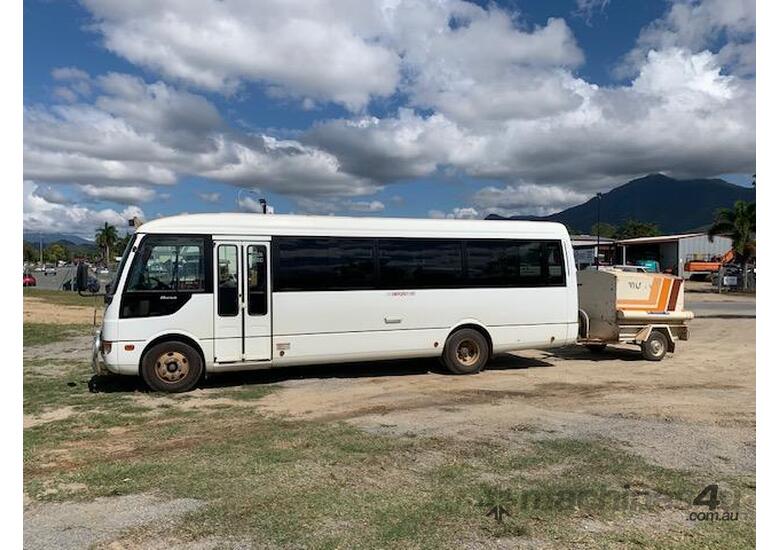 2007 Mitsubishi Rosa 24 seater bus and trailer