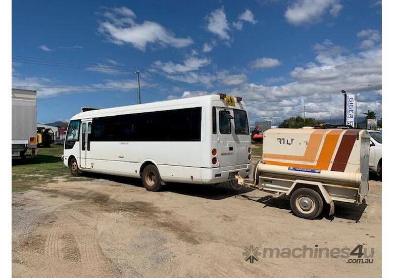 2007 Mitsubishi Rosa 24 seater bus and trailer