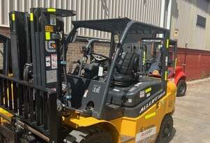 Liugong CLG2045H 4.5T Diesel Forklift