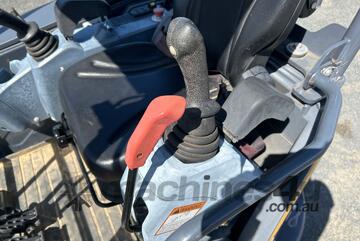 XCMG XE27U Excavator (Rubber Tracked)