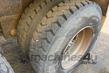 2007 Moore Highway Tri Axle Tipping Dog Trailer