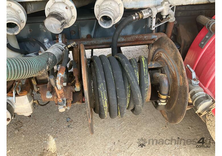 1994 Ford Louisville L8000 Fuel Tanker