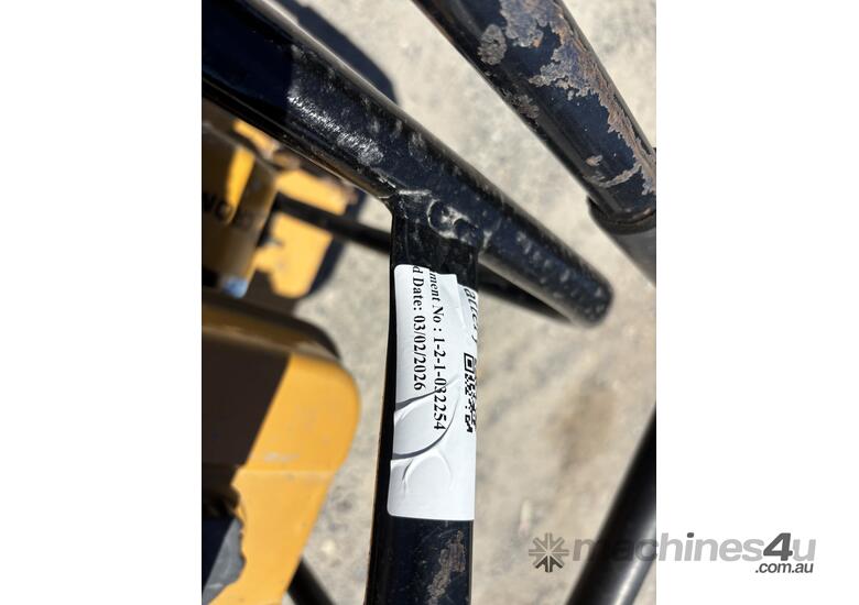 Crommelins CC70 Vibrating Plate