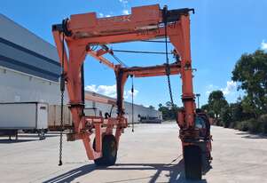 Combilift 2014   STRADDLE