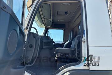 2012 Volvo FM410 Hook Bin Truck