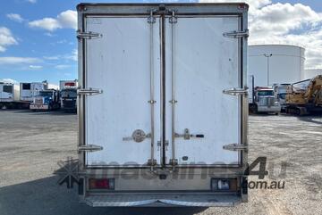 2010 Isuzu NLR200 Refrigerated Pantech