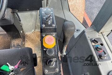 2011 Dynapac CA302D Smooth Drum Roller