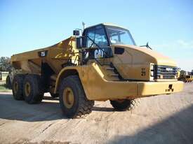 2005 Caterpillar 735 - picture1' - Click to enlarge