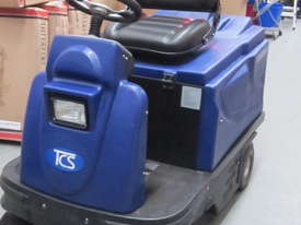 SC-2006 Ride-on Sweeper - picture1' - Click to enlarge