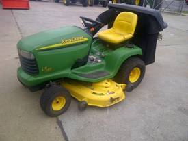 John Deere LT180 Standard Ride On Lawn Equipment - picture1' - Click to enlarge
