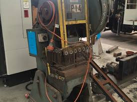Used 16 Ton Inclinable Press - picture0' - Click to enlarge
