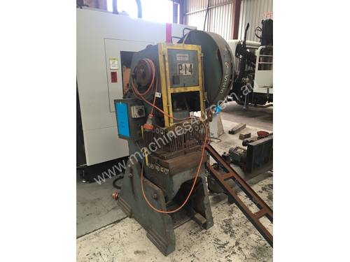 Used 16 Ton Inclinable Press