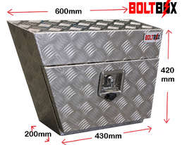 SMALL UNDERBODY BOX - picture0' - Click to enlarge
