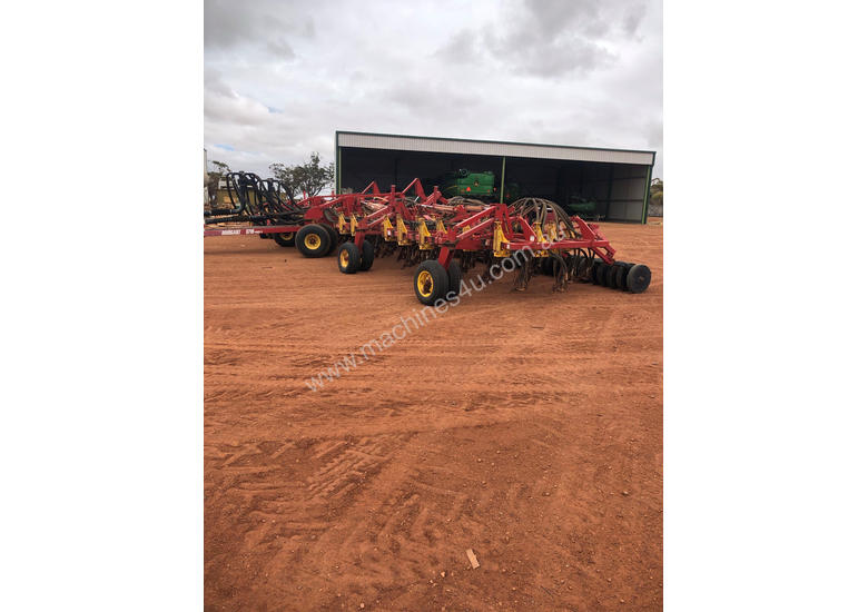caption Bourgault 5710 Air Seeder Seeding/Planting Equip