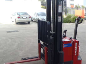 Walkie Reach Stacker - Price Reduced - picture0' - Click to enlarge