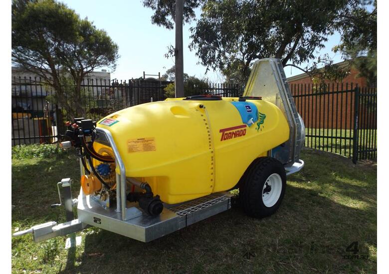 New tornado TRAILED AIR BLAST SPRAYERS Orchard Sprayer in Minto, NSW